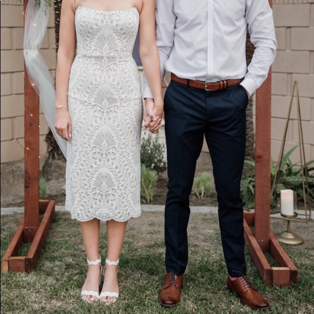 By Watters Strapless white Lace Gown size 4